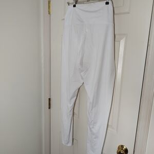 White High-Waist Leggings